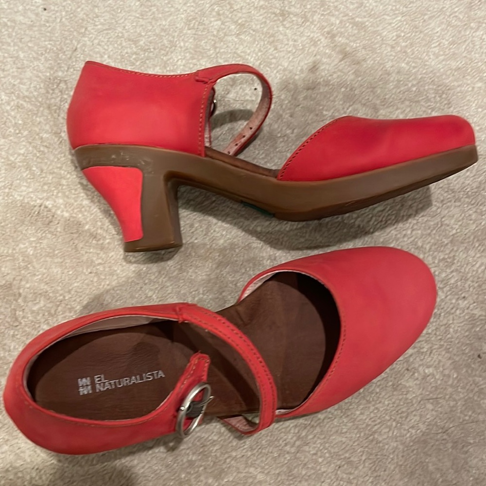 El Naturalista heels